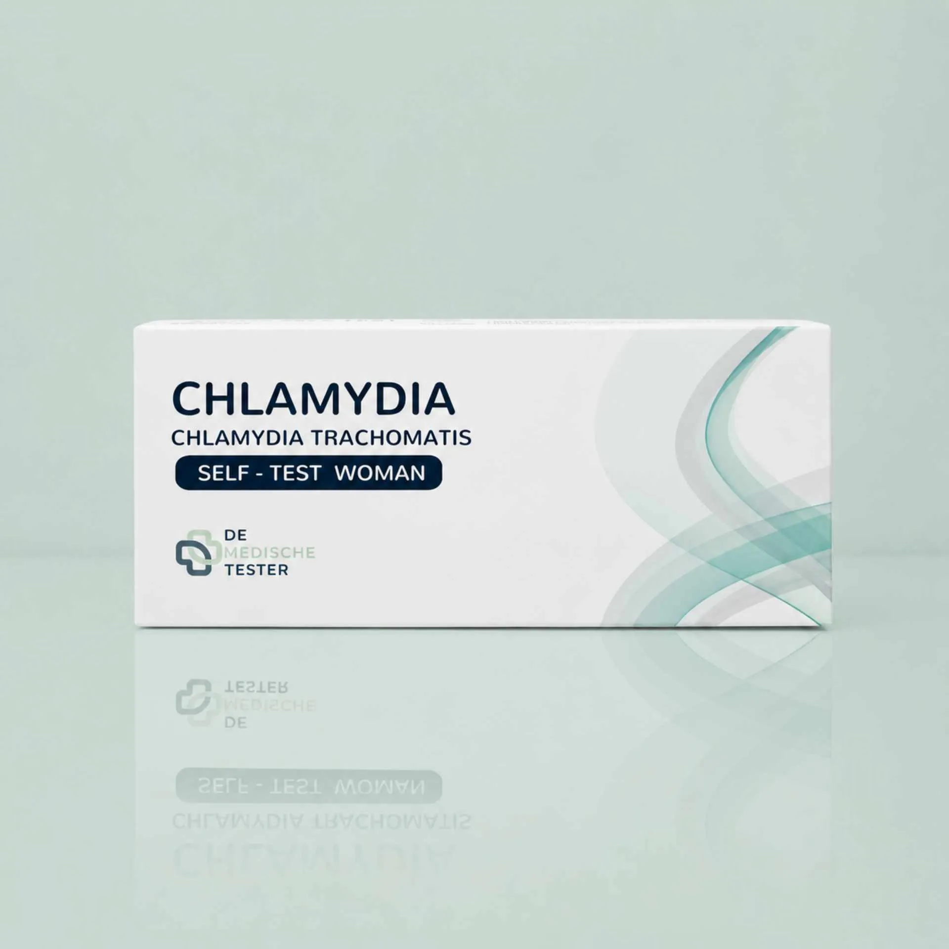 Chlamydien Schnelltest Frauen als Packshot vor mintfarbenem Hintergrund